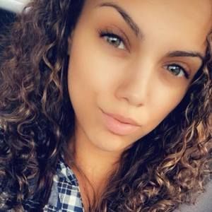 Meet your Posher, Marissa